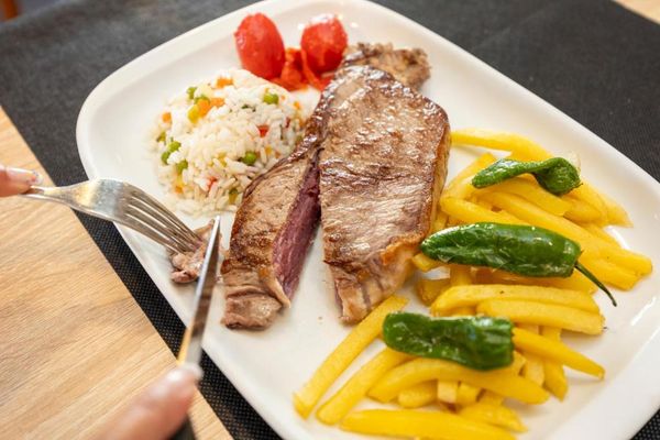 Hotel Isape meal1.jpg